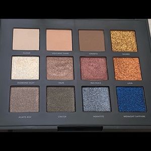 BECCA VOLCANO GODDESS EYE PALETTE